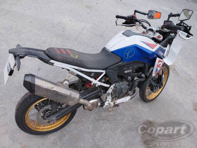 2025 BMW F 900 