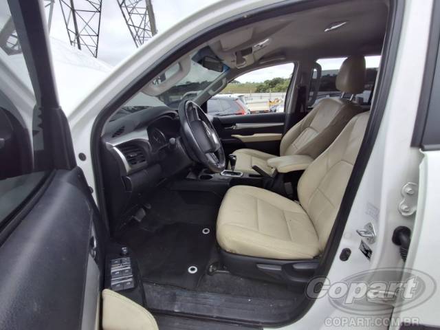 2017 TOYOTA HILUX CD 