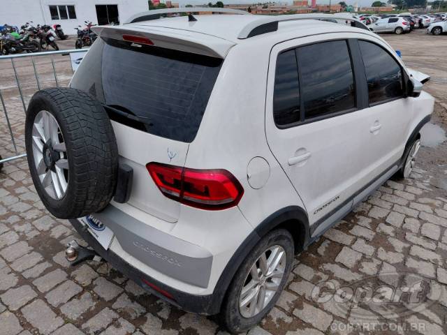 2016 VOLKSWAGEN FOX 