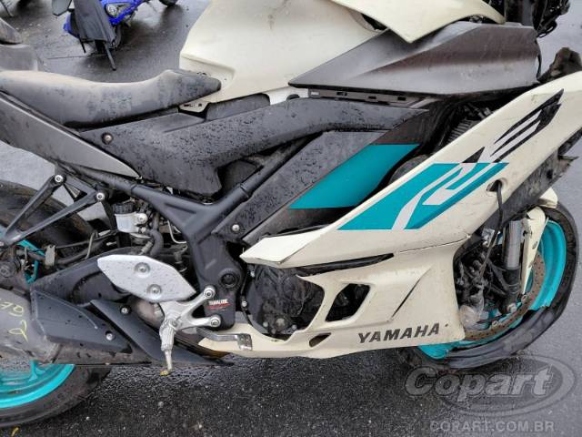 2025 YAMAHA YZF R3 