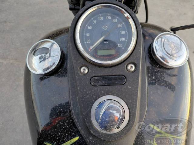 2015 HARLEY-DAVIDSON DYNA 