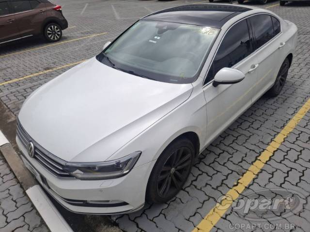 2018 VOLKSWAGEN PASSAT 