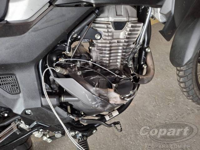 2025 HONDA XRE SAHARA 300 