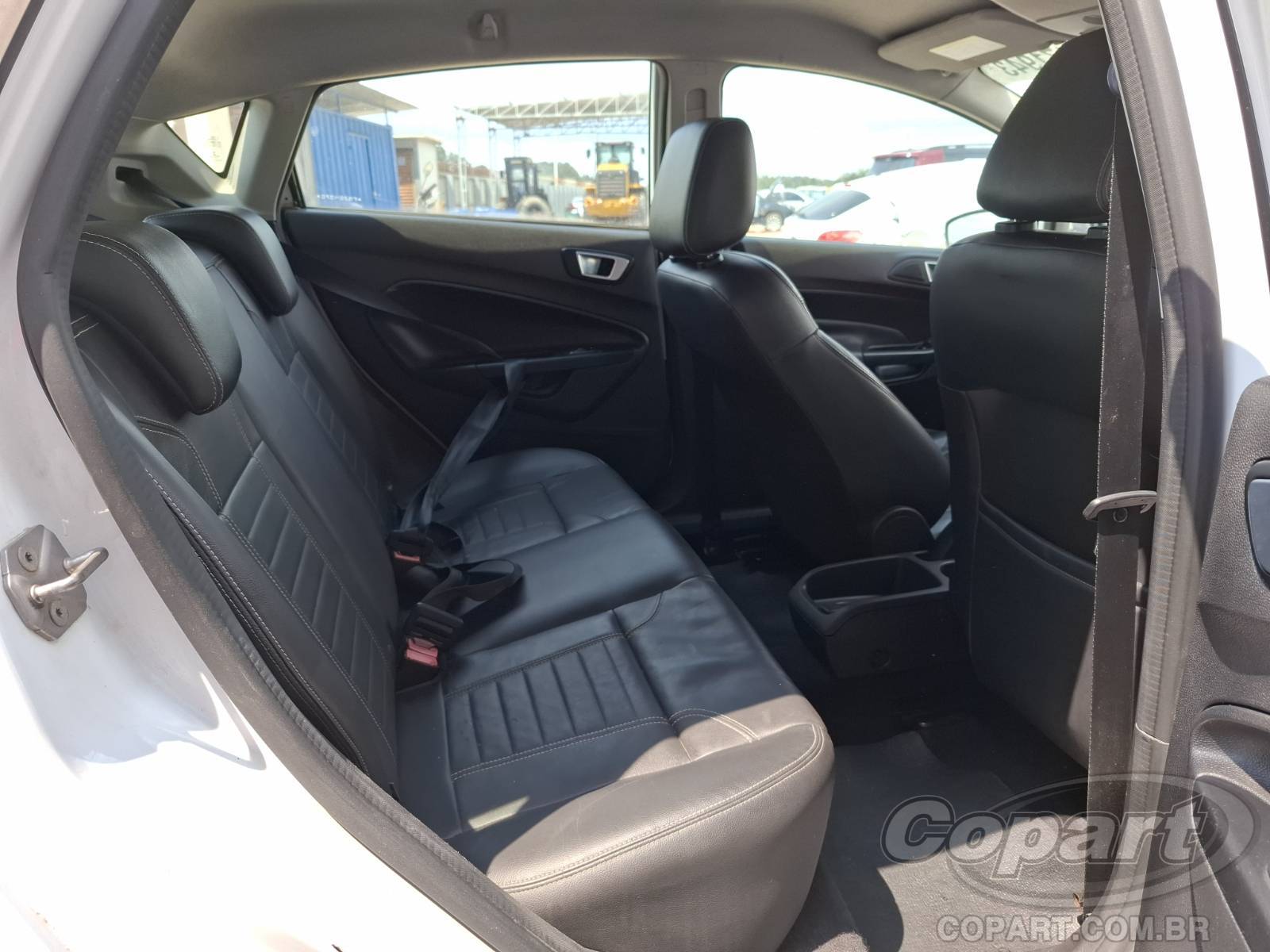 2015 FORD FIESTA — foto 6 de 10