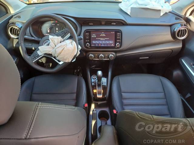 2025 NISSAN Kicks Play 