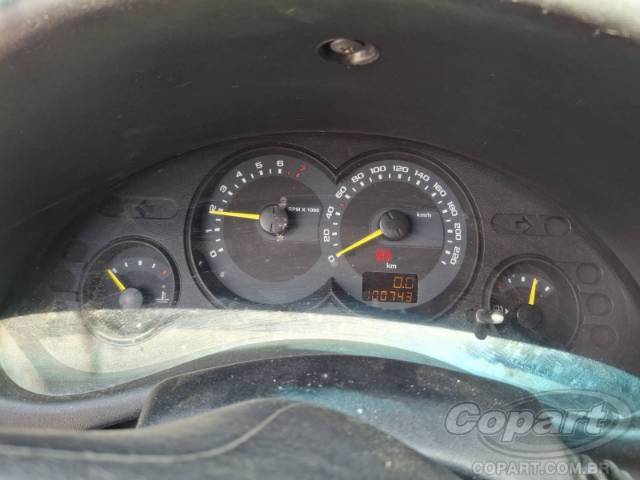 2011 CHEVROLET CLASSIC 