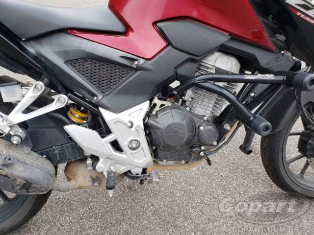 2025 HONDA CB 300F 