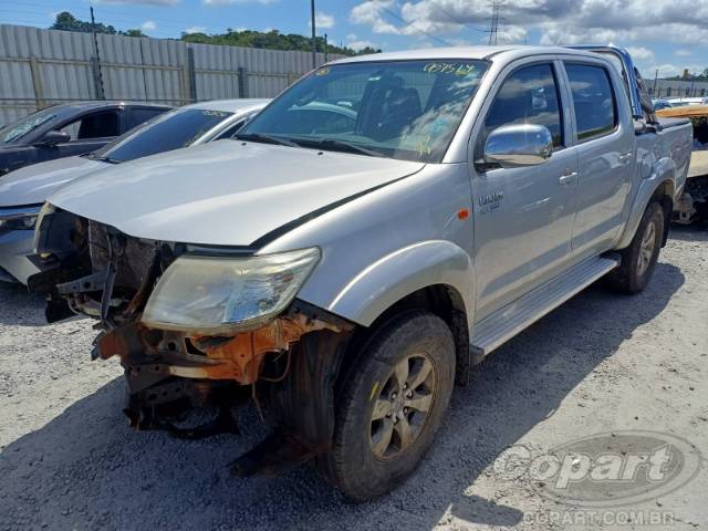 2015 TOYOTA HILUX CD 