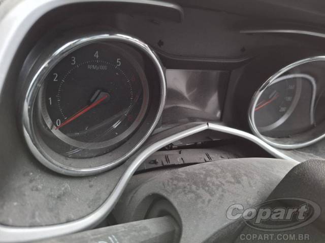 2025 CHEVROLET TRACKER 