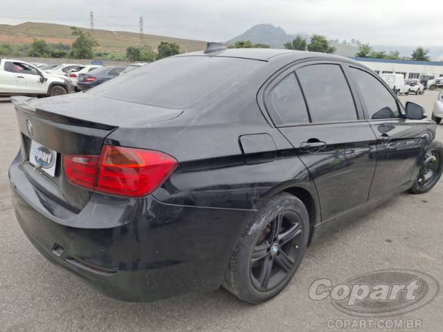 2014 BMW SERIE 3 