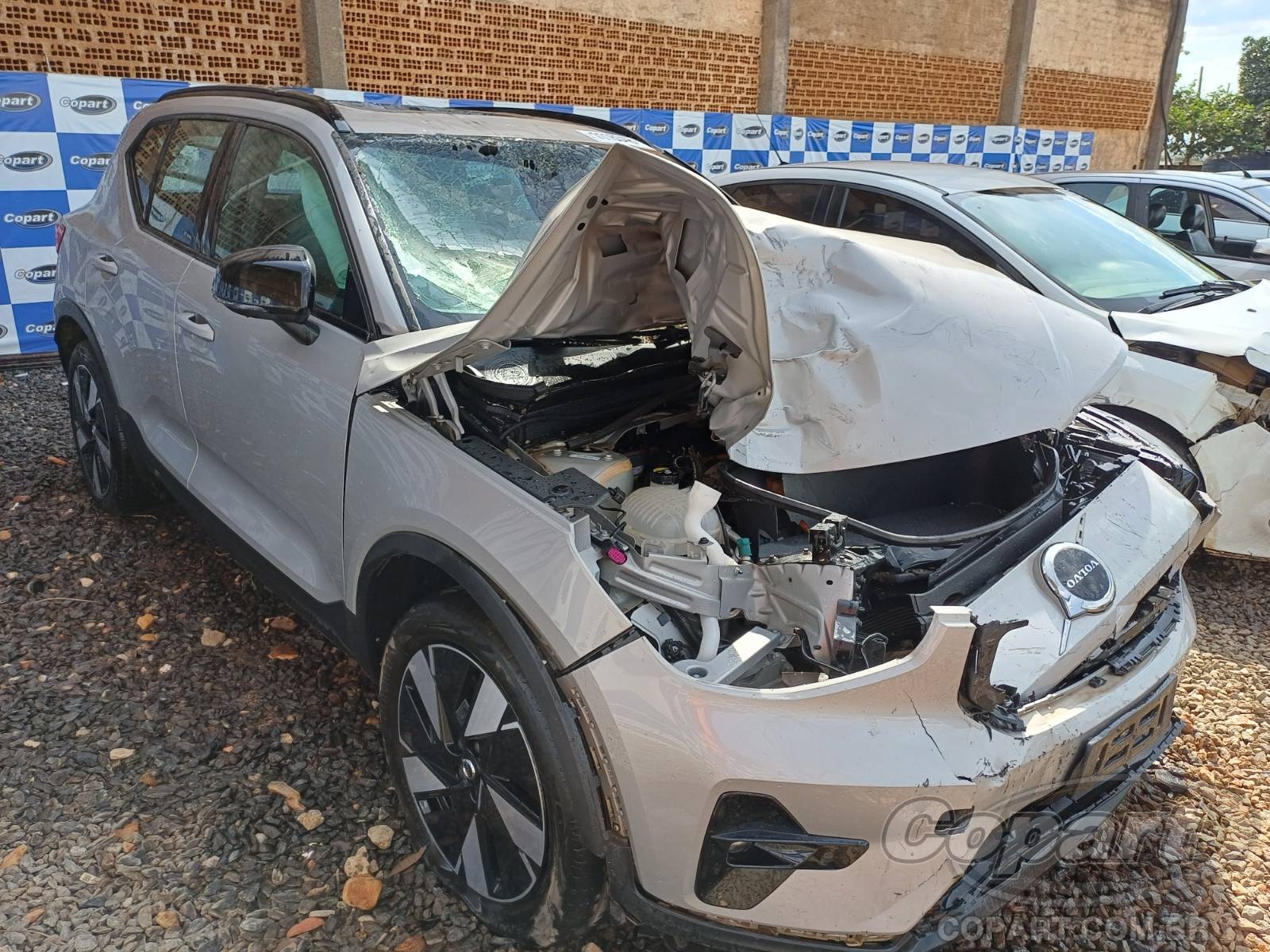 Veículo Volvo XC40 Volvo XC40 P6 Recharge Eletric Plus AWD 175 kW 2024 2024 em leilão