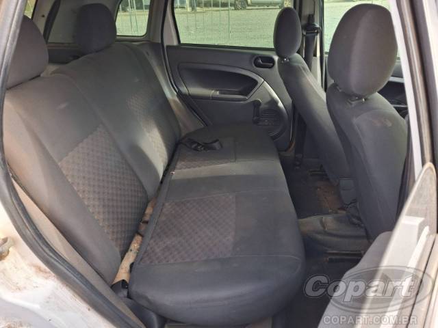 2006 FORD FIESTA 