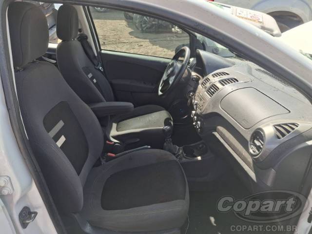 2017 FIAT GRAND SIENA 