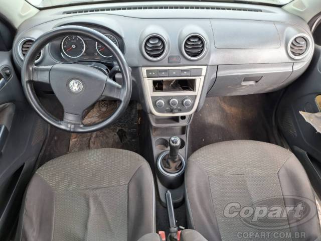 2013 VOLKSWAGEN VOYAGE 