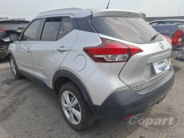 2019 NISSAN KICKS 