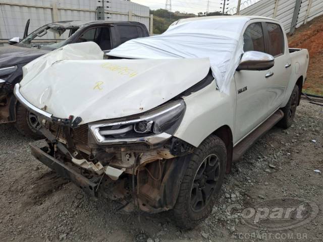 2022 TOYOTA HILUX CD 