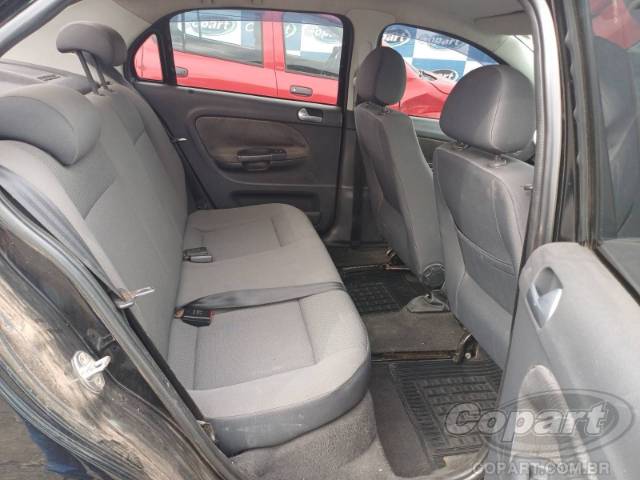 2011 VOLKSWAGEN VOYAGE 