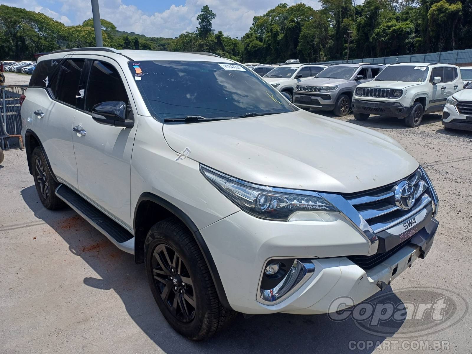 Veículo Toyota Hilux SW4 Toyota Hilux SW4 SRX 2.8 D-4D Turbo 2016 2016 em leilão