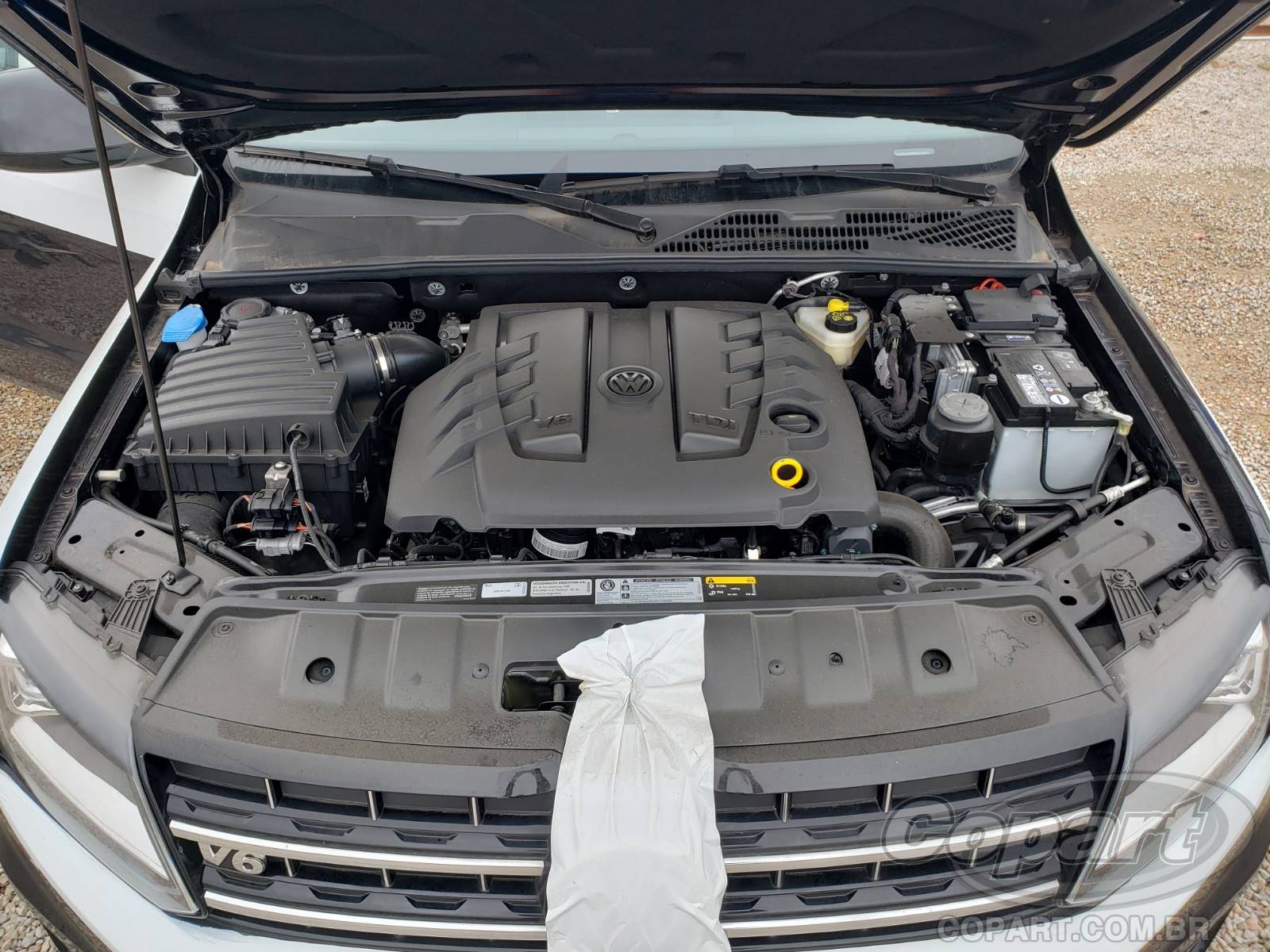 Foto 7 de 10: 2021 VOLKSWAGEN AMAROK