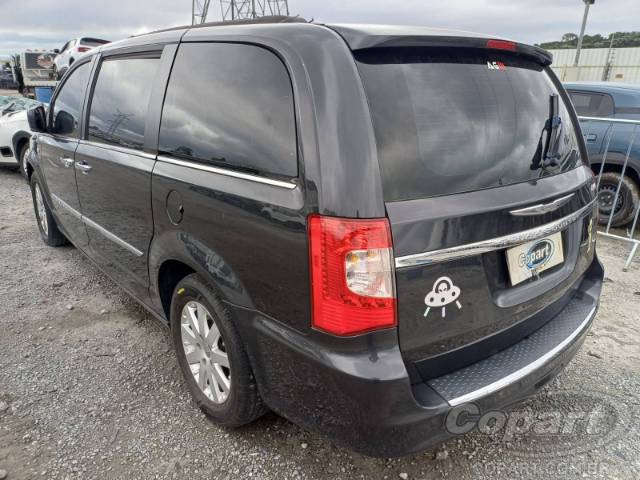 2012 CHRYSLER TOWN   COUNTRY 
