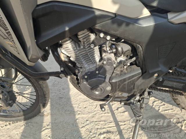 2025 HONDA XRE SAHARA 300 