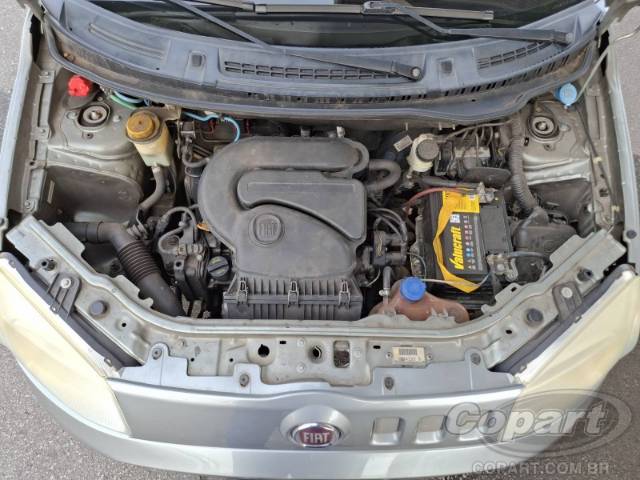 2015 FIAT UNO 