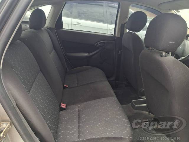 2006 FORD FOCUS 