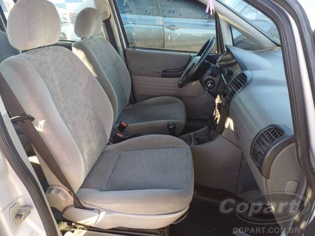 2003 CHEVROLET ZAFIRA 