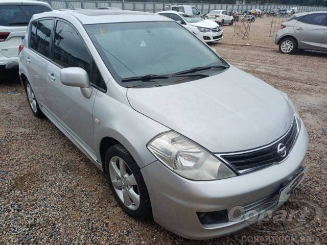 2013 NISSAN TIIDA 