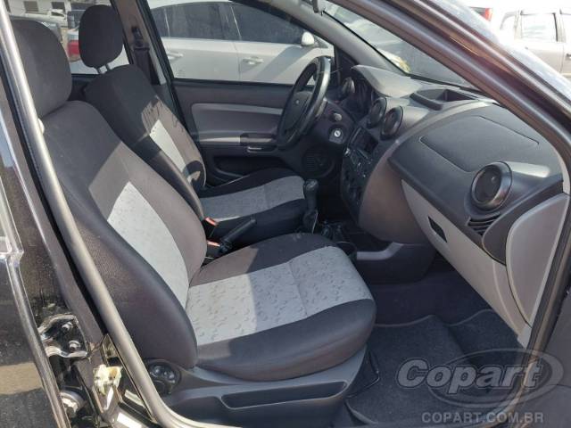 2009 FORD FIESTA 