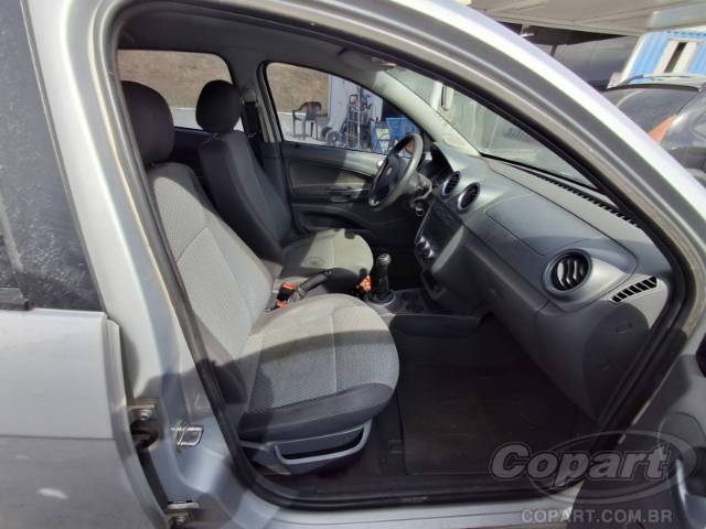 2011 VOLKSWAGEN GOL 