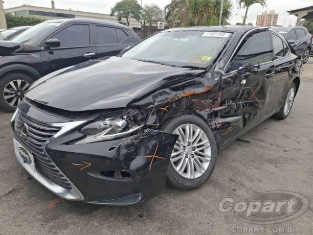 2018 LEXUS ES 