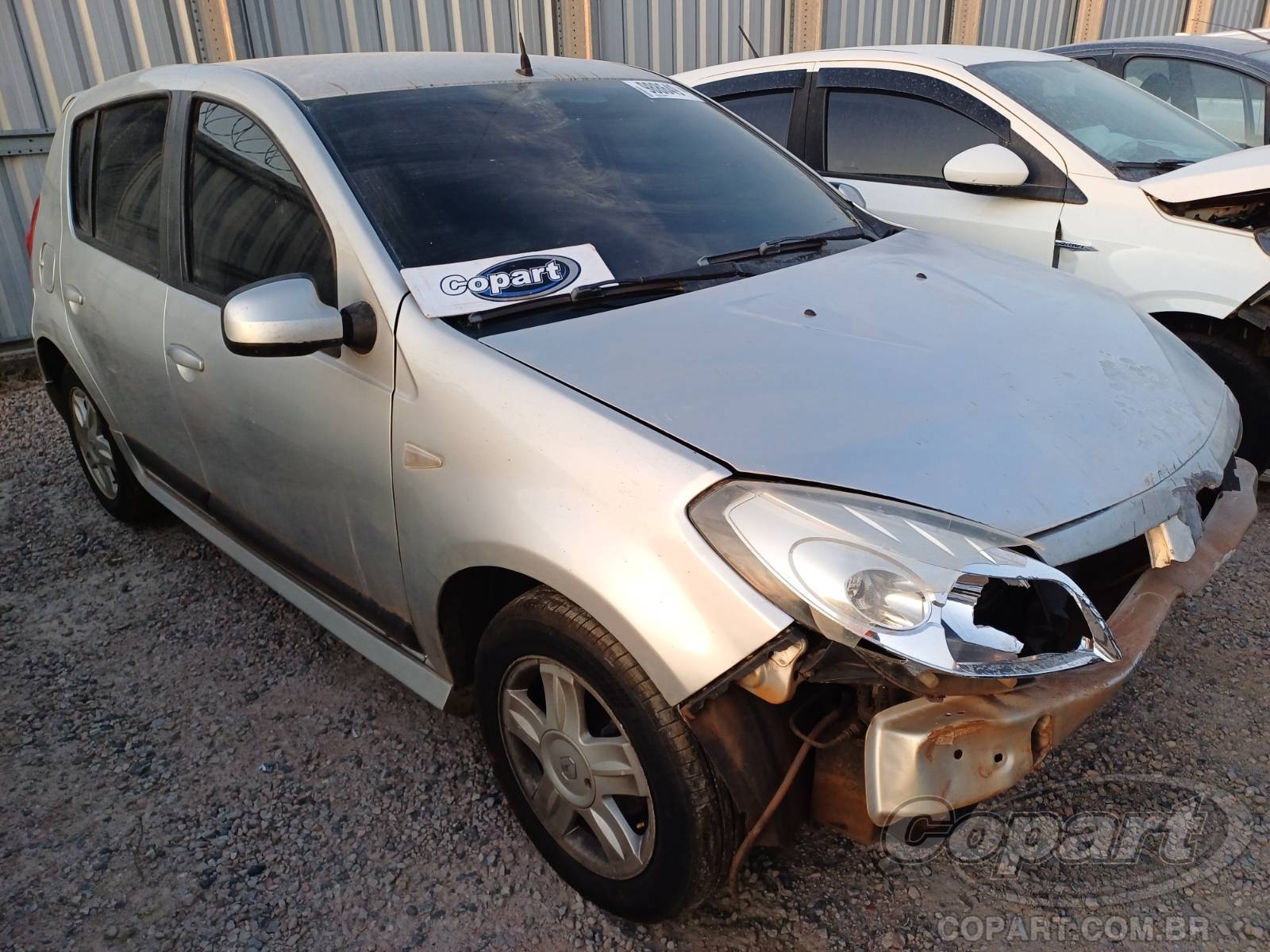 Renault Sandero Privilege 1.6 Hi-Flex 2010 Colisão Média Monta