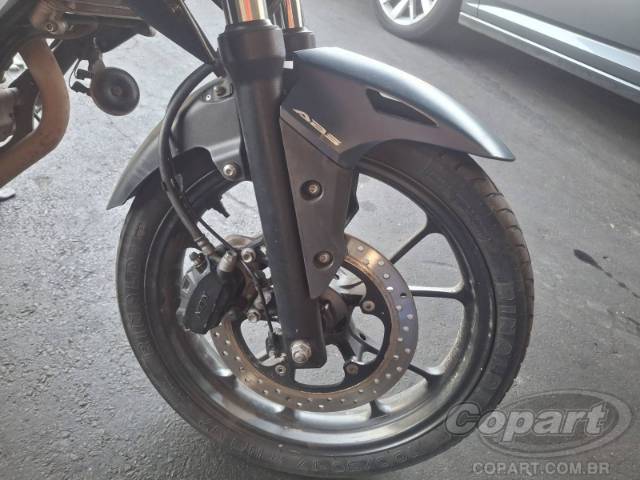 2025 HONDA CB 300F 