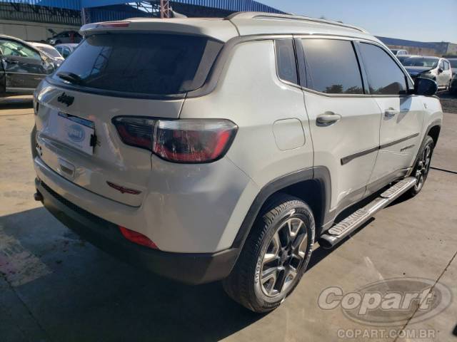 2017 JEEP COMPASS 