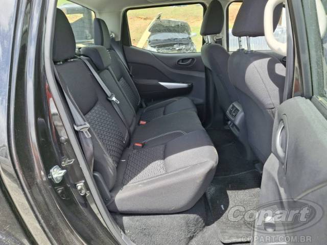 2024 NISSAN FRONTIER CD 