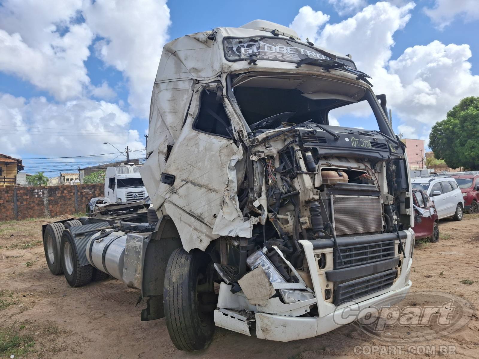 2010 VOLVO FH 440 T Caminhão Diesel