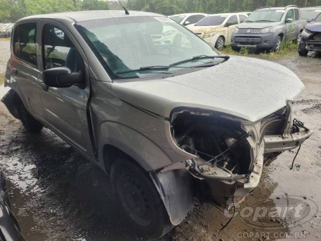 2015 FIAT UNO 