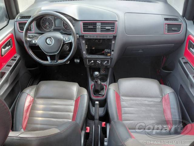 2015 VOLKSWAGEN FOX 