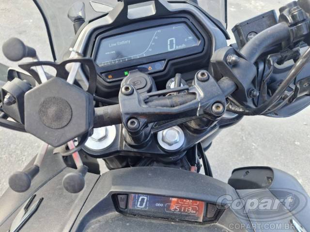 2025 BAJAJ DOMINAR 