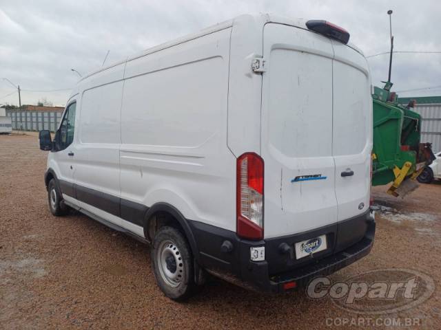 2025 FORD E-TRANSIT FURGAO 