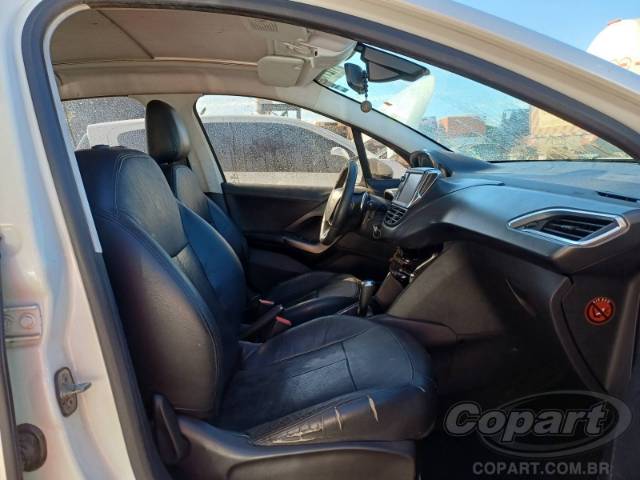 2015 PEUGEOT 208 