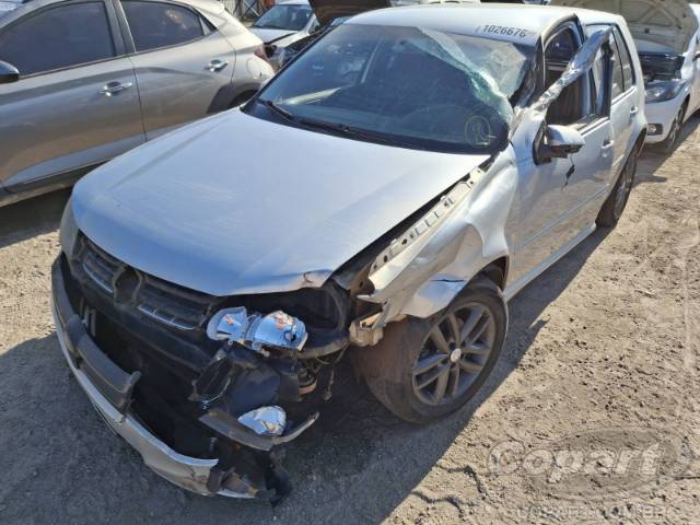 2010 VOLKSWAGEN GOLF 