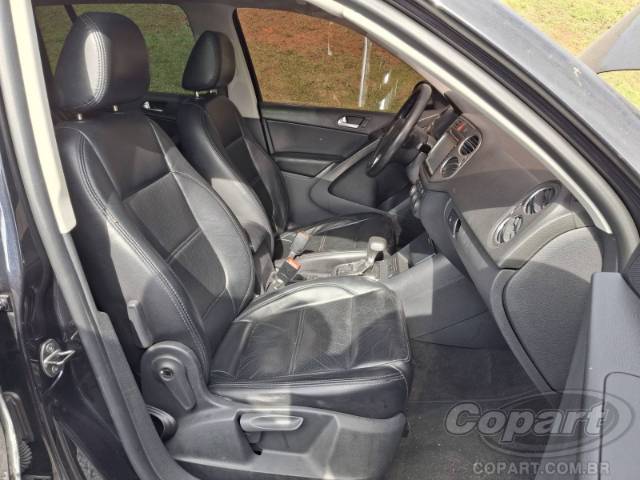 2010 VOLKSWAGEN TIGUAN 