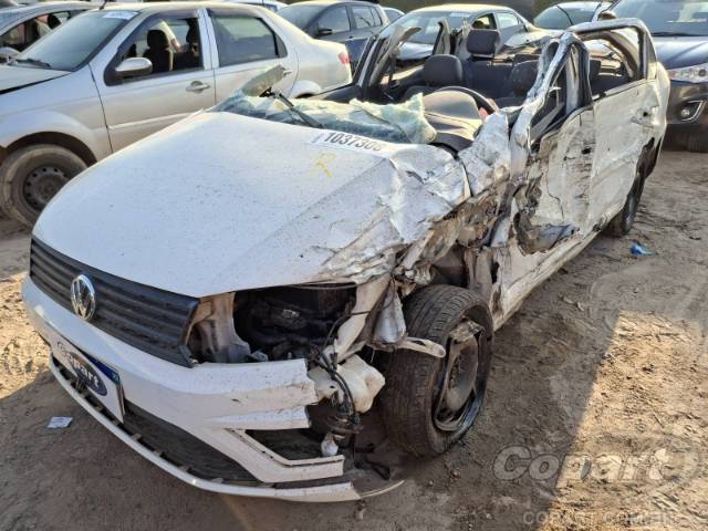 2022 VOLKSWAGEN VOYAGE 