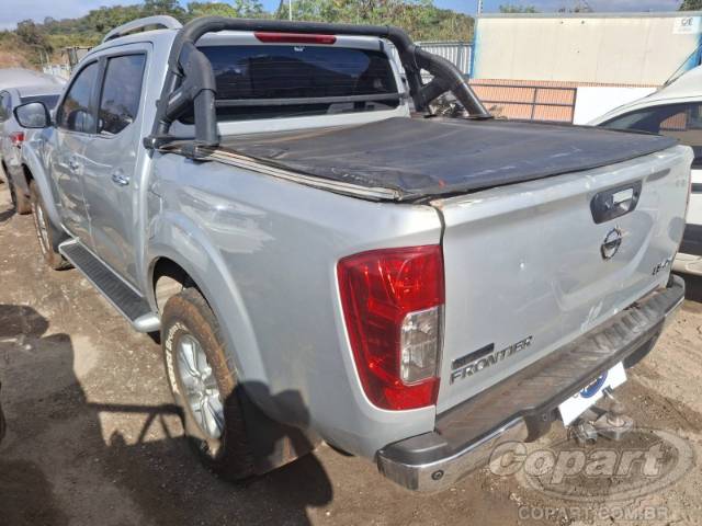 2017 NISSAN FRONTIER CD 