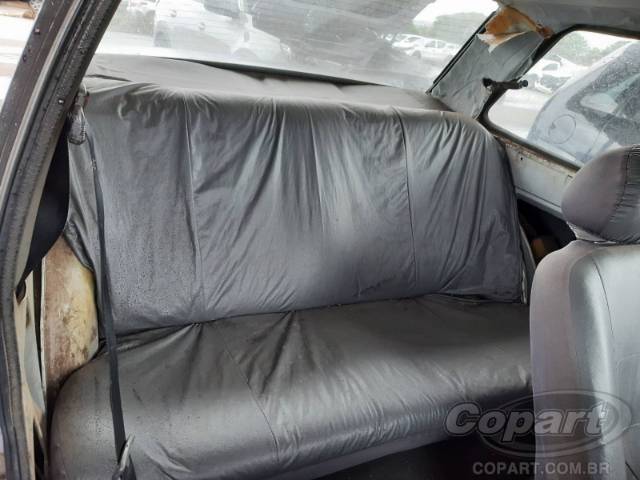 1990 FORD ESCORT 