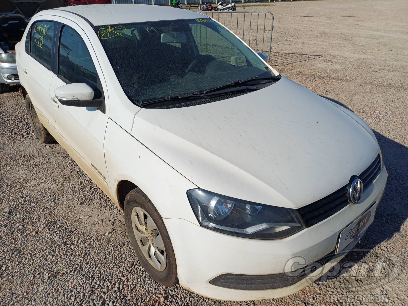 Veículo VW - VolksWagen Volkswagen VOLKSWAGEN VOYAGE 1.0 TOTAL FLEX 2015 em leilão