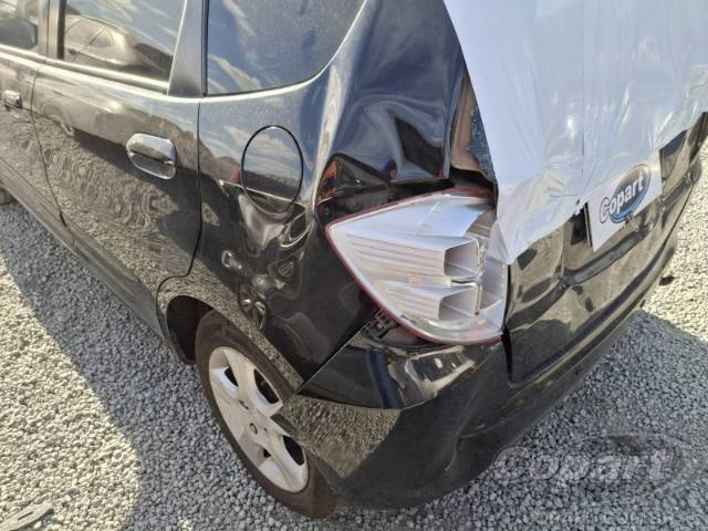 2011 HONDA FIT 
