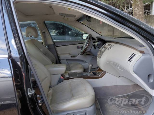 2011 HYUNDAI AZERA 